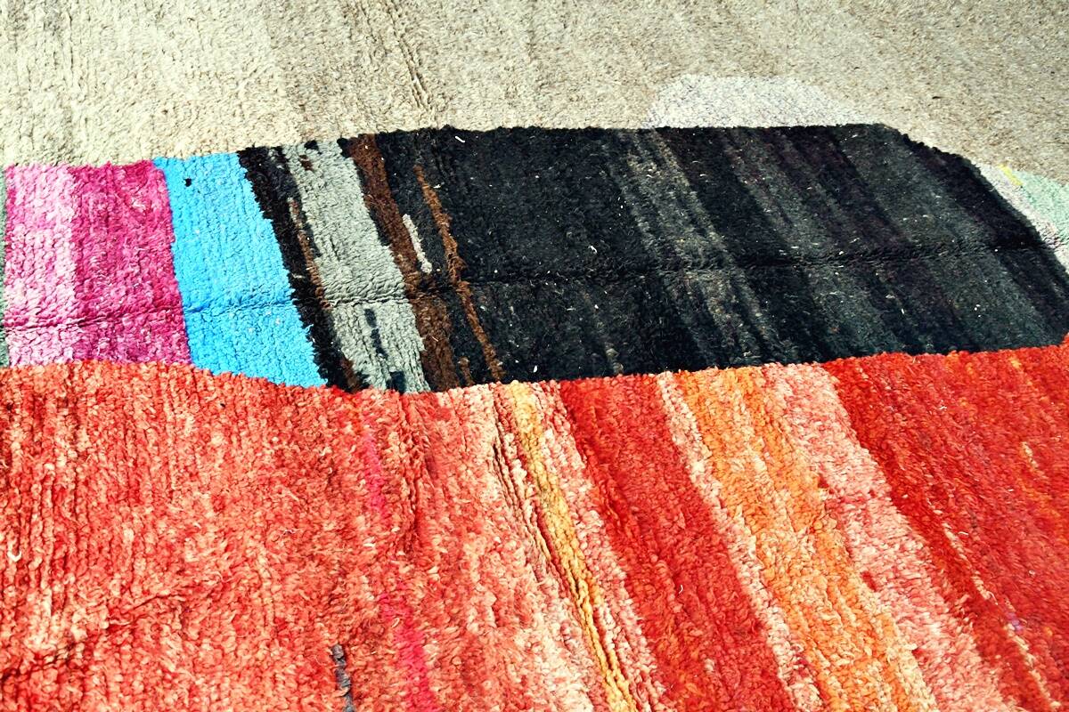 Moroccan Berber rug Boujaad 320 x 180 cm New