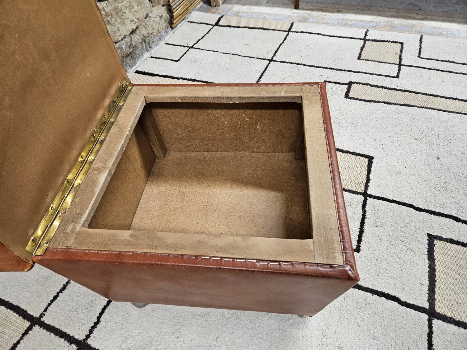 Ottoman chest pouf 1960 leather on vintage casters