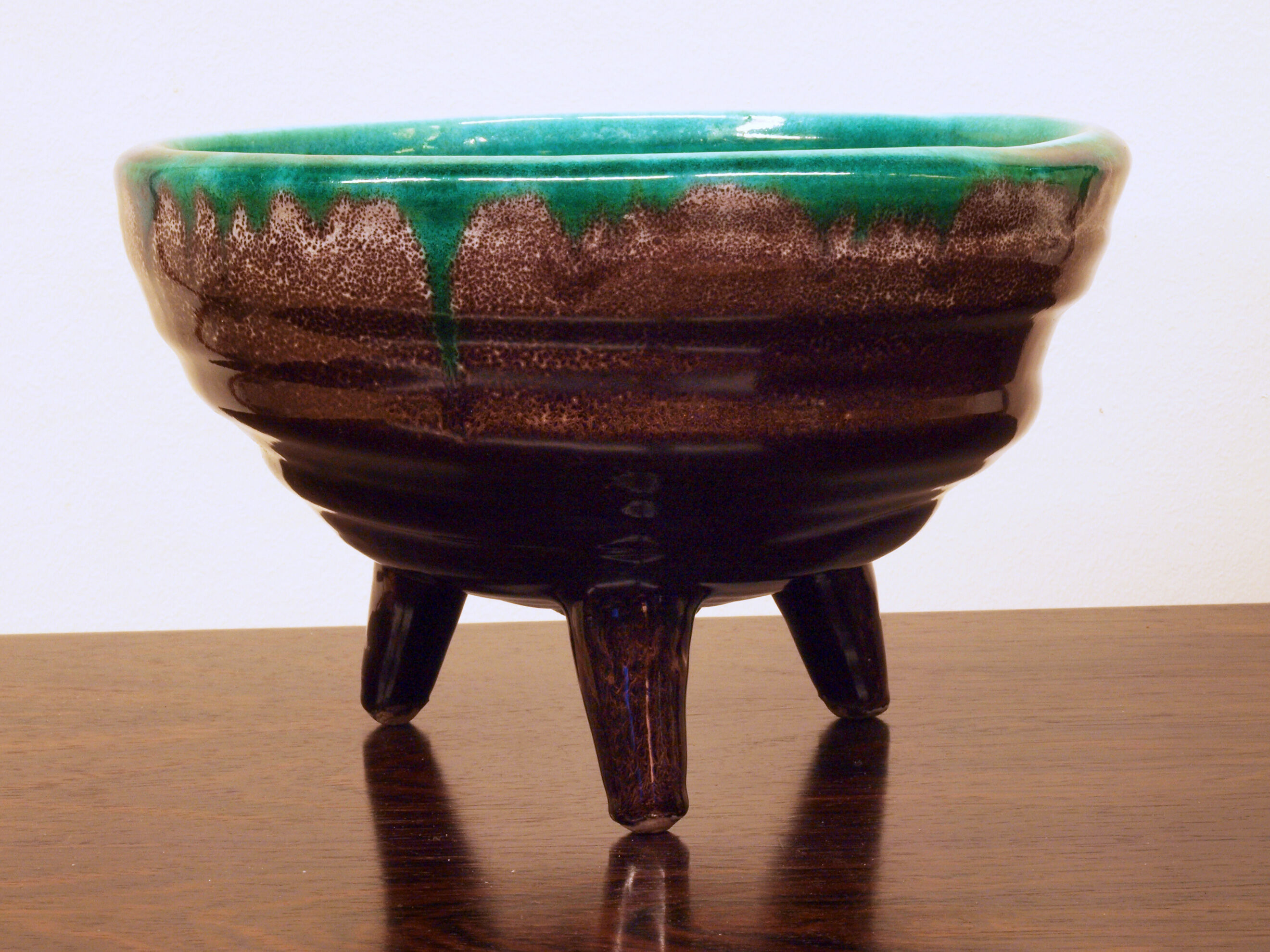 Accolay tripod cup, 1960