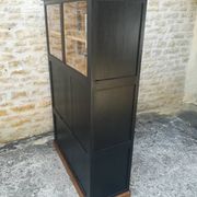 Meuble de métier a tiroirs et portes coulissante
