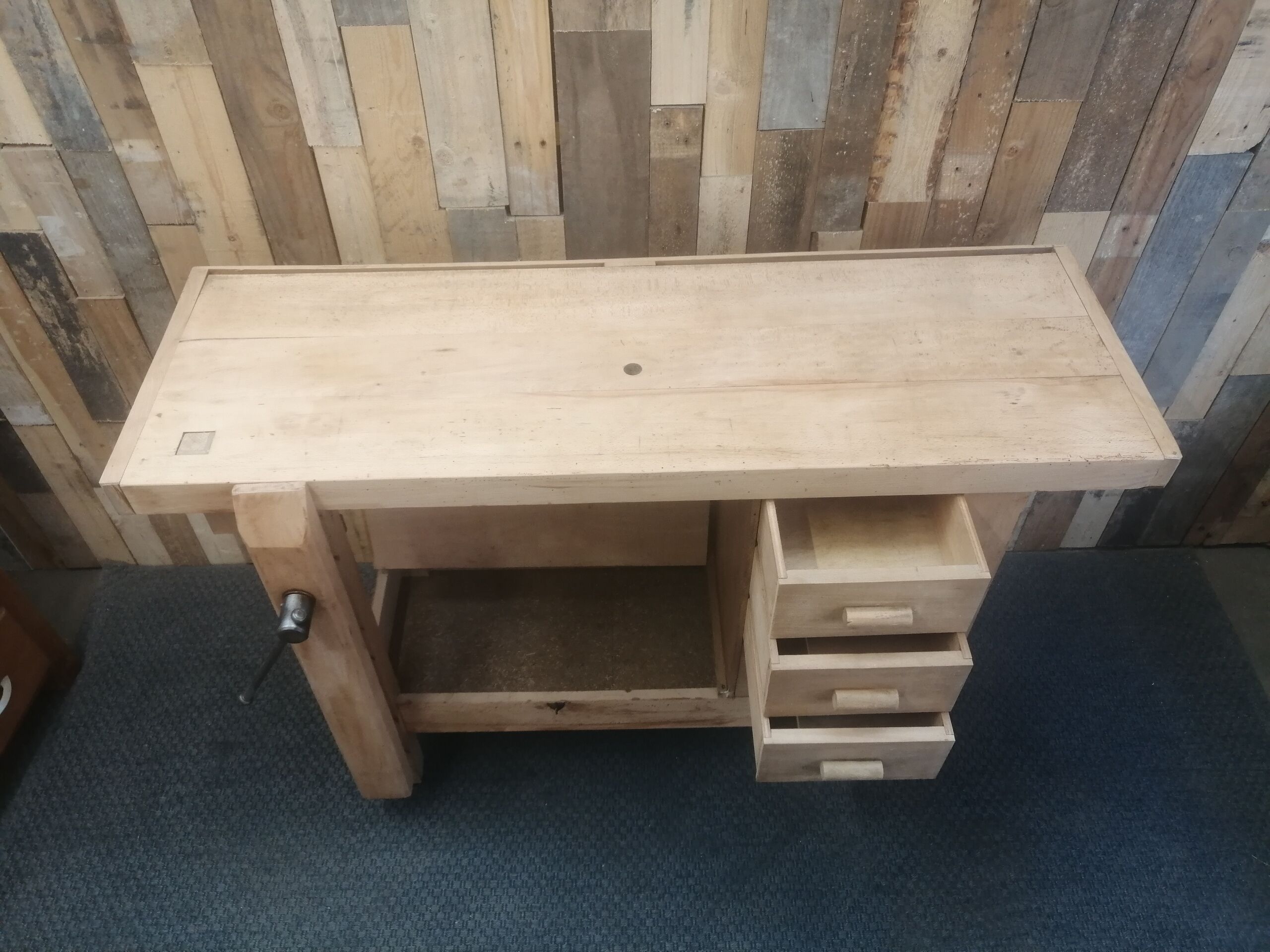 Carpenter's workbench