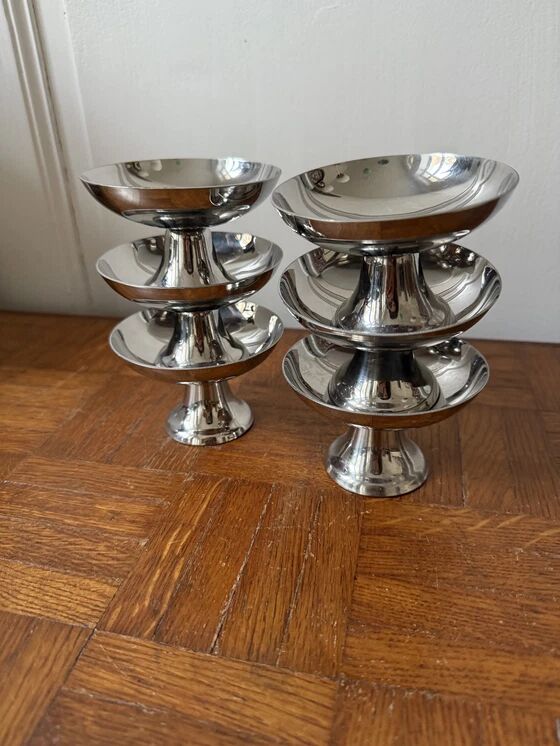 Set of 6 stainless steel bowls