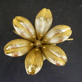 Flower Ashtray with Removable Petals