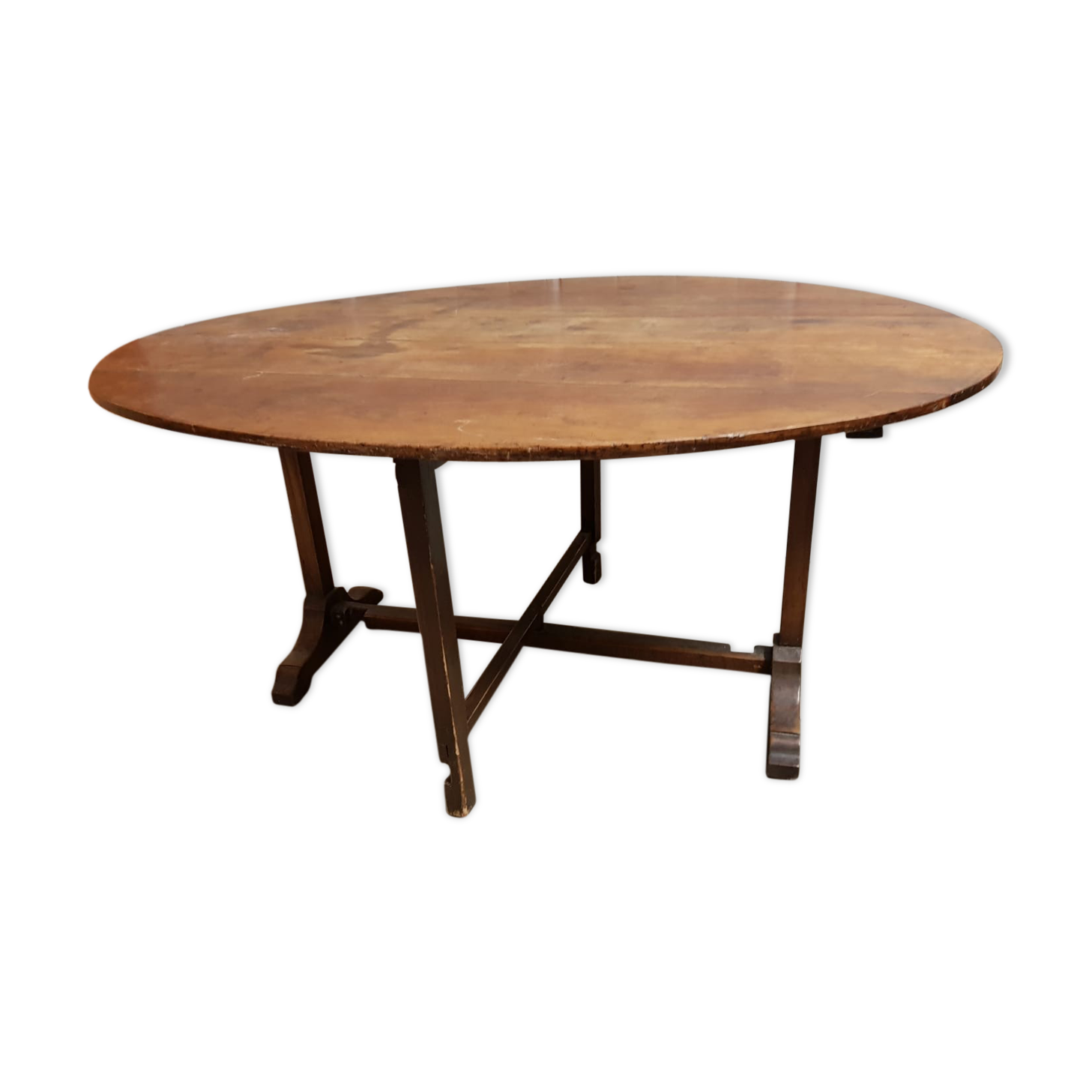 Burgundy wine table, ancient target