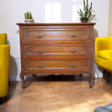 Walnut chest of drawers, Louis XVI style