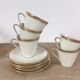 Tasses à café en porcelaine blanche & dorée
