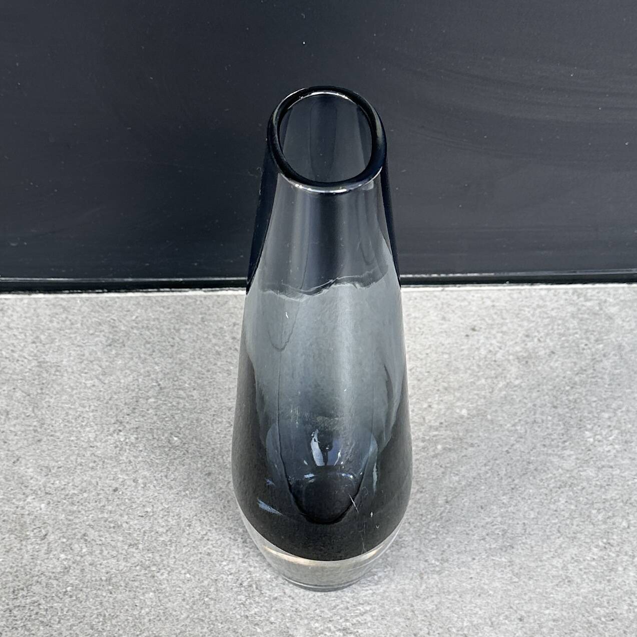 Vase en verre gris vintage scandinave