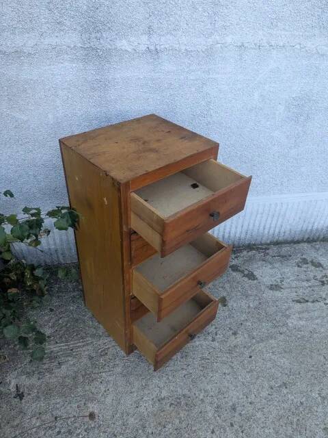 Chiffonnier, semainier