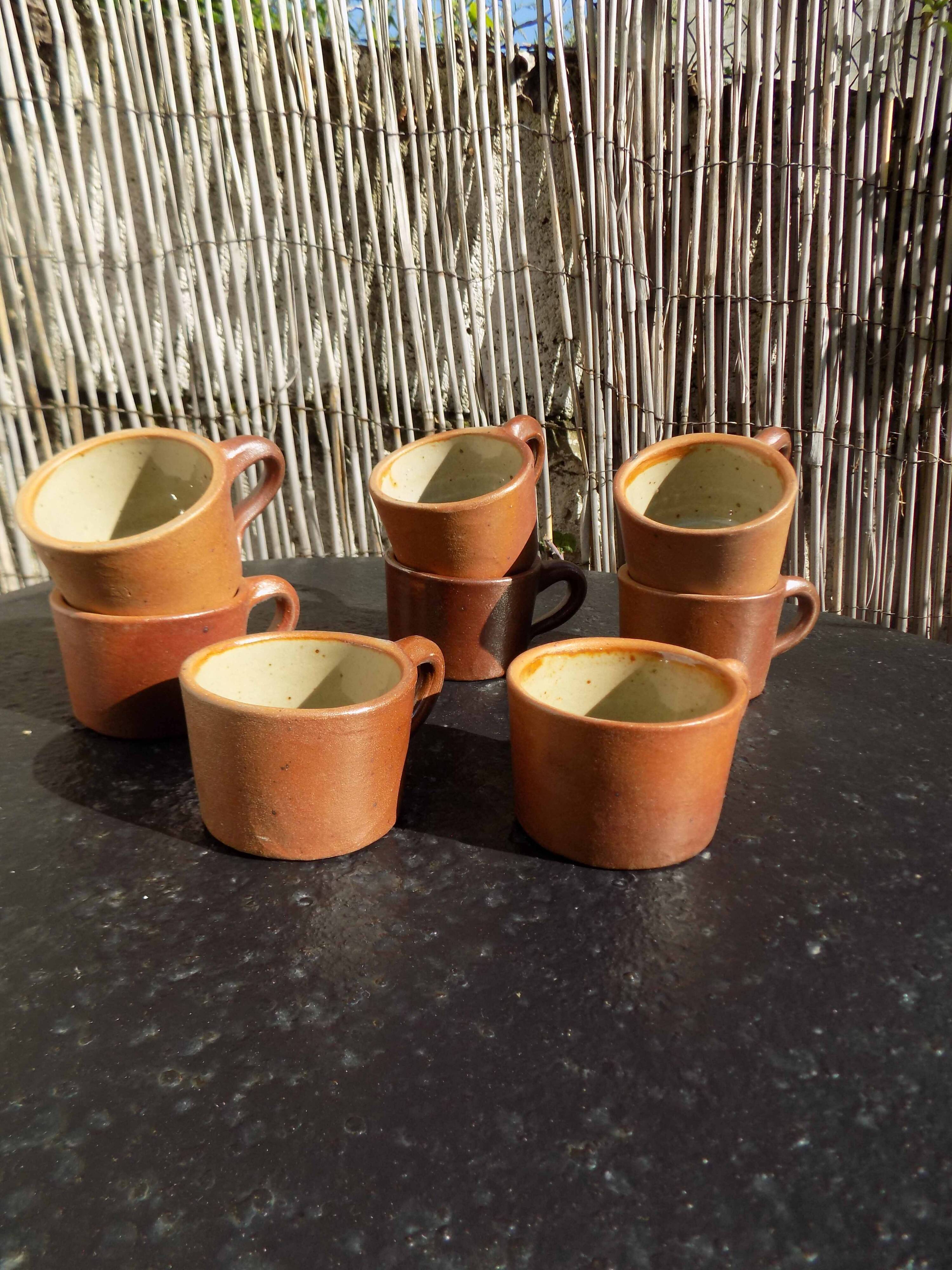 Set of 8 stoneware coffee cups