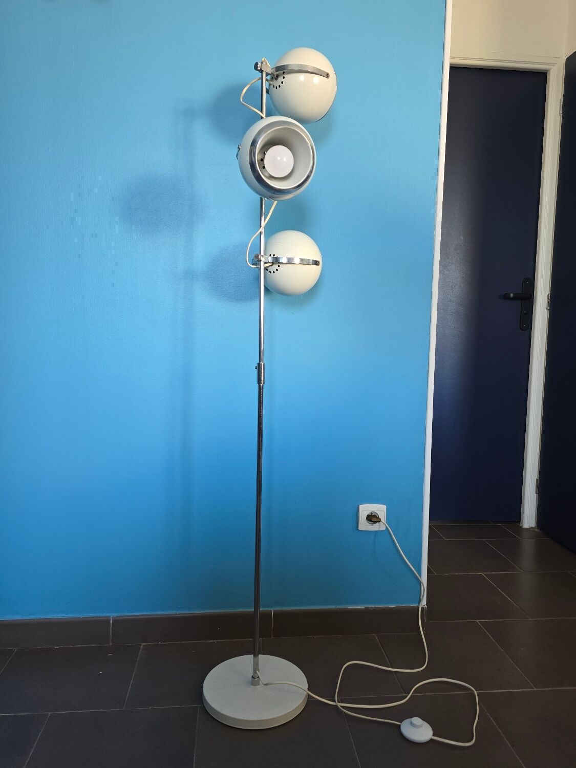 1970s eyeball floor lamp in the style of Gino Sarfatti