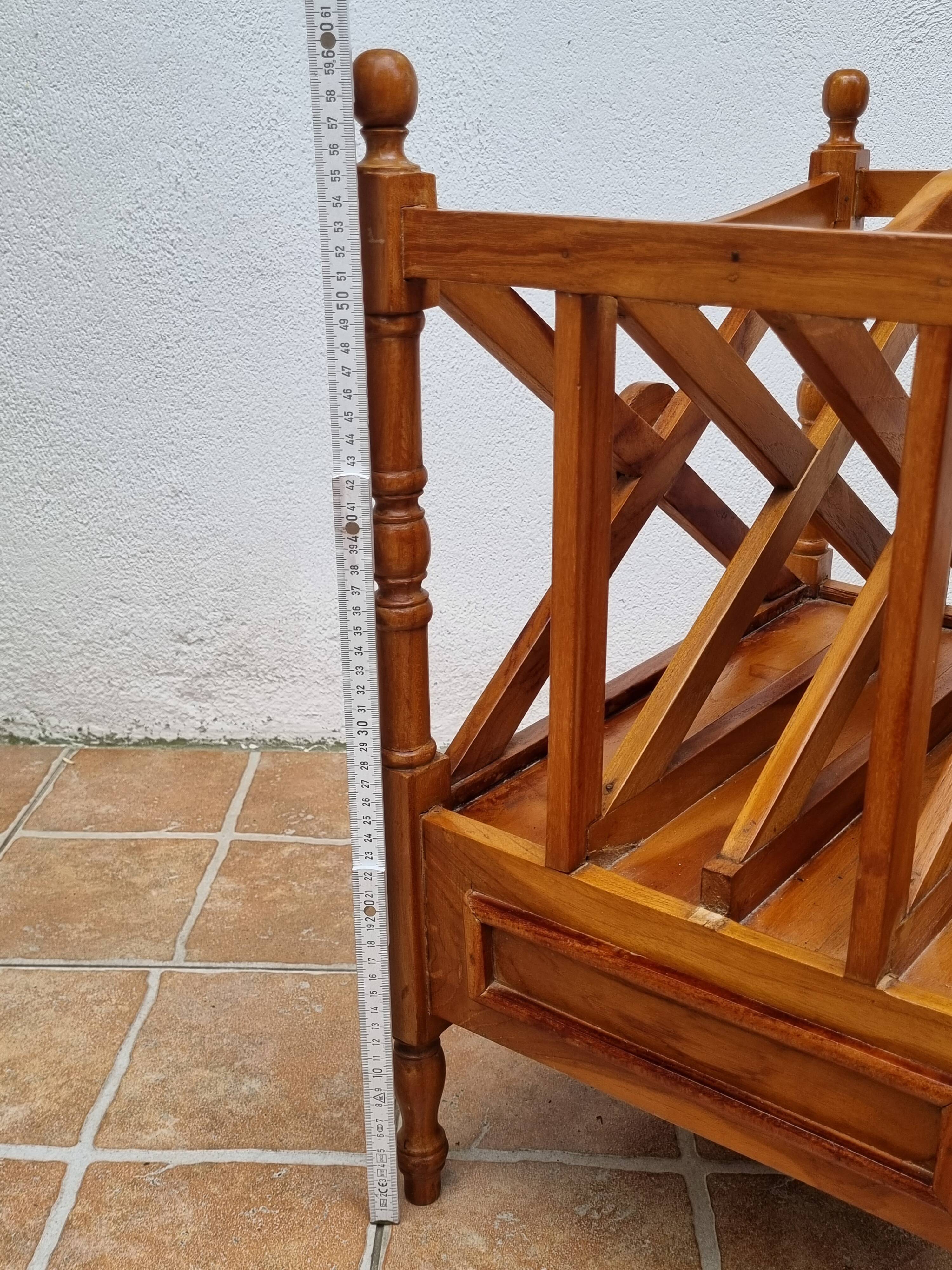 Vintage wooden magazine rack with drawer, English style, 60x45 cm.