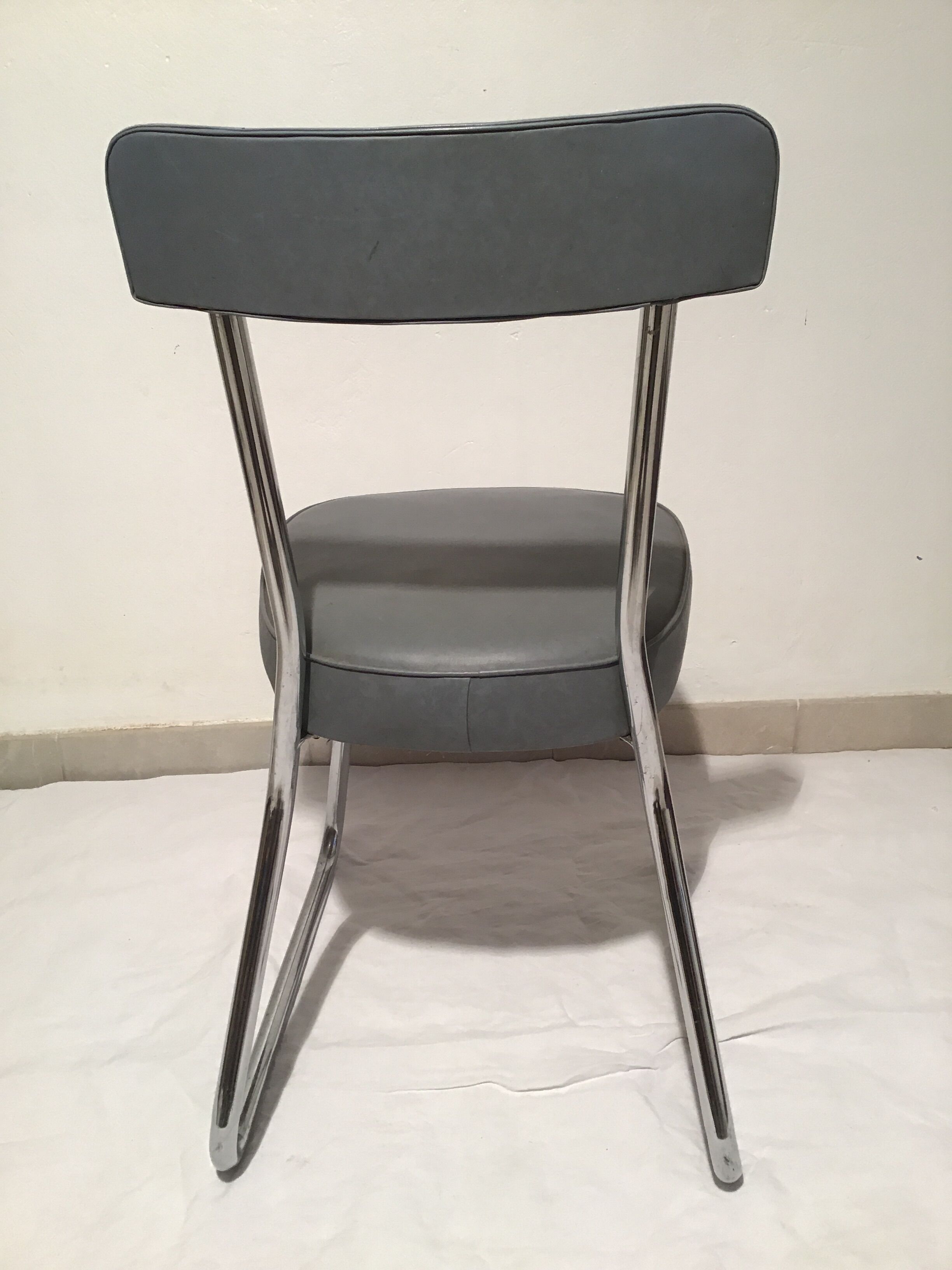 Roneo chair