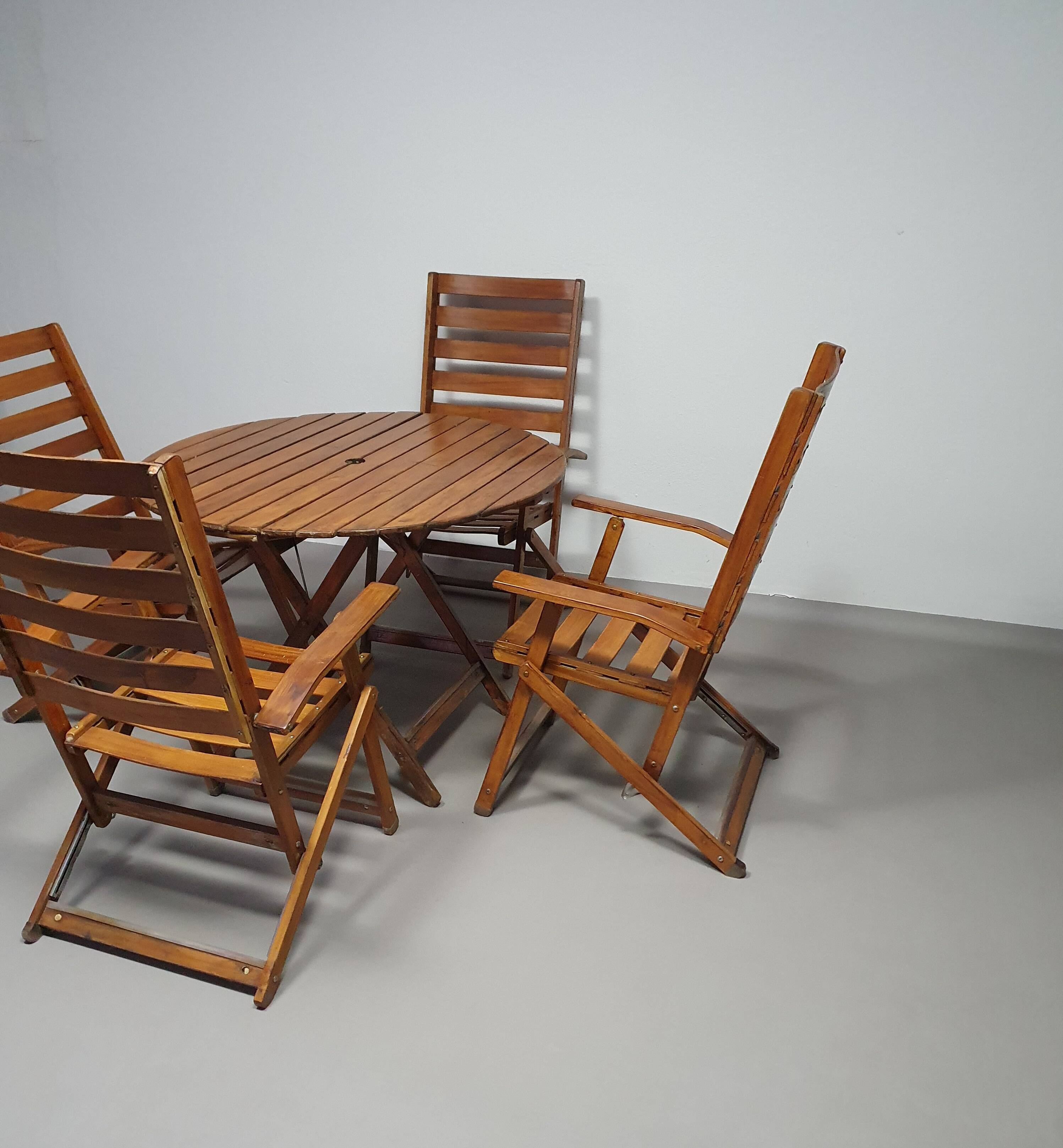 Garden Seating Set by Reguitti.