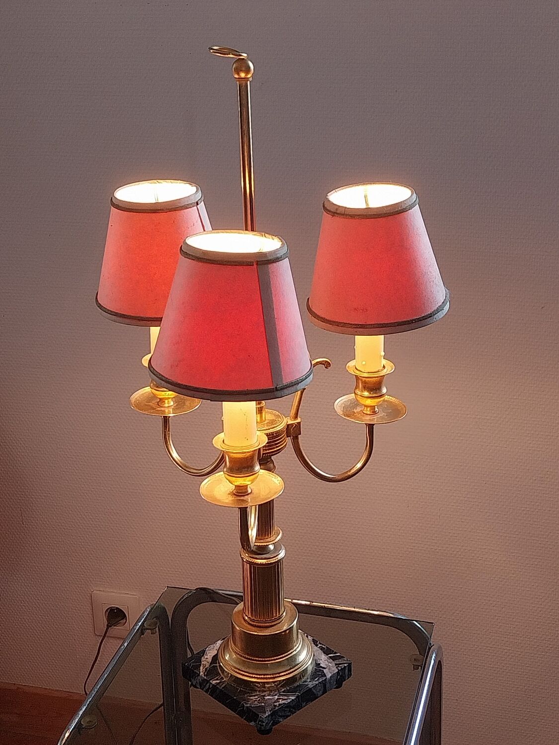 Empire-style lamp