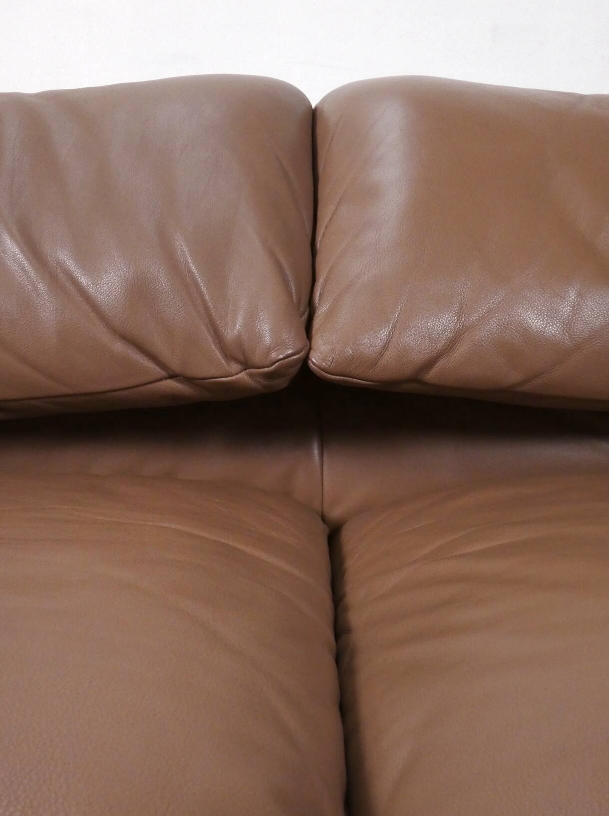 Cassina Maralunga 2 seater in mocca colored leather