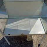 Ancienne vitrine de médecine