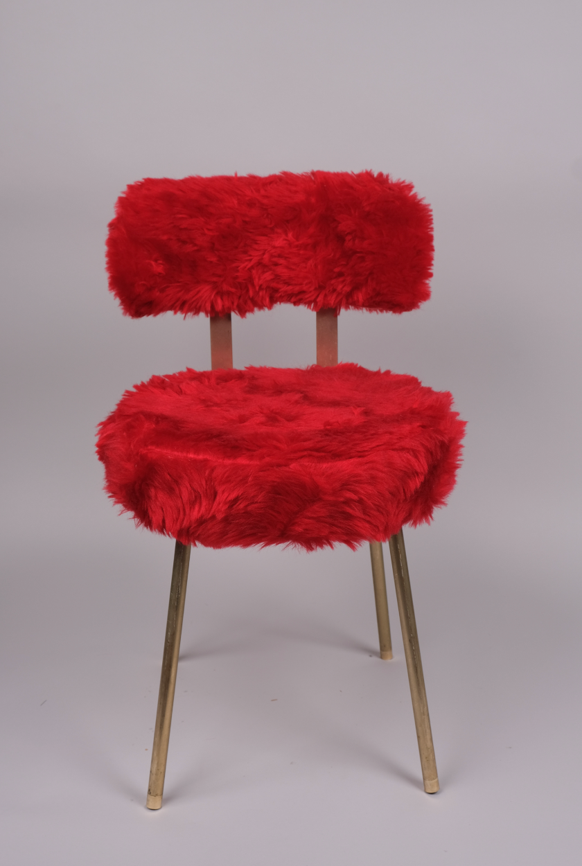 Red moumoute armchair