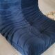 Chauffeuse Togo Ligne Roset bleu roi