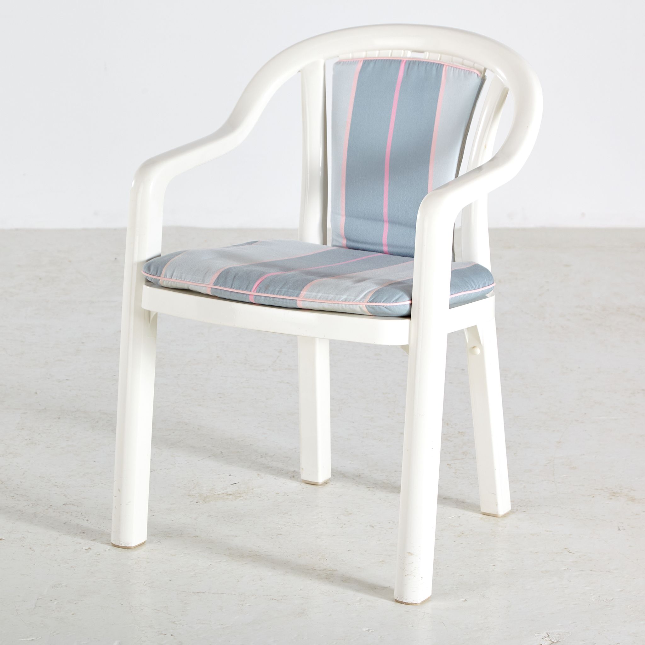 Fauteuil de jardin en plastique pour Grosfillex