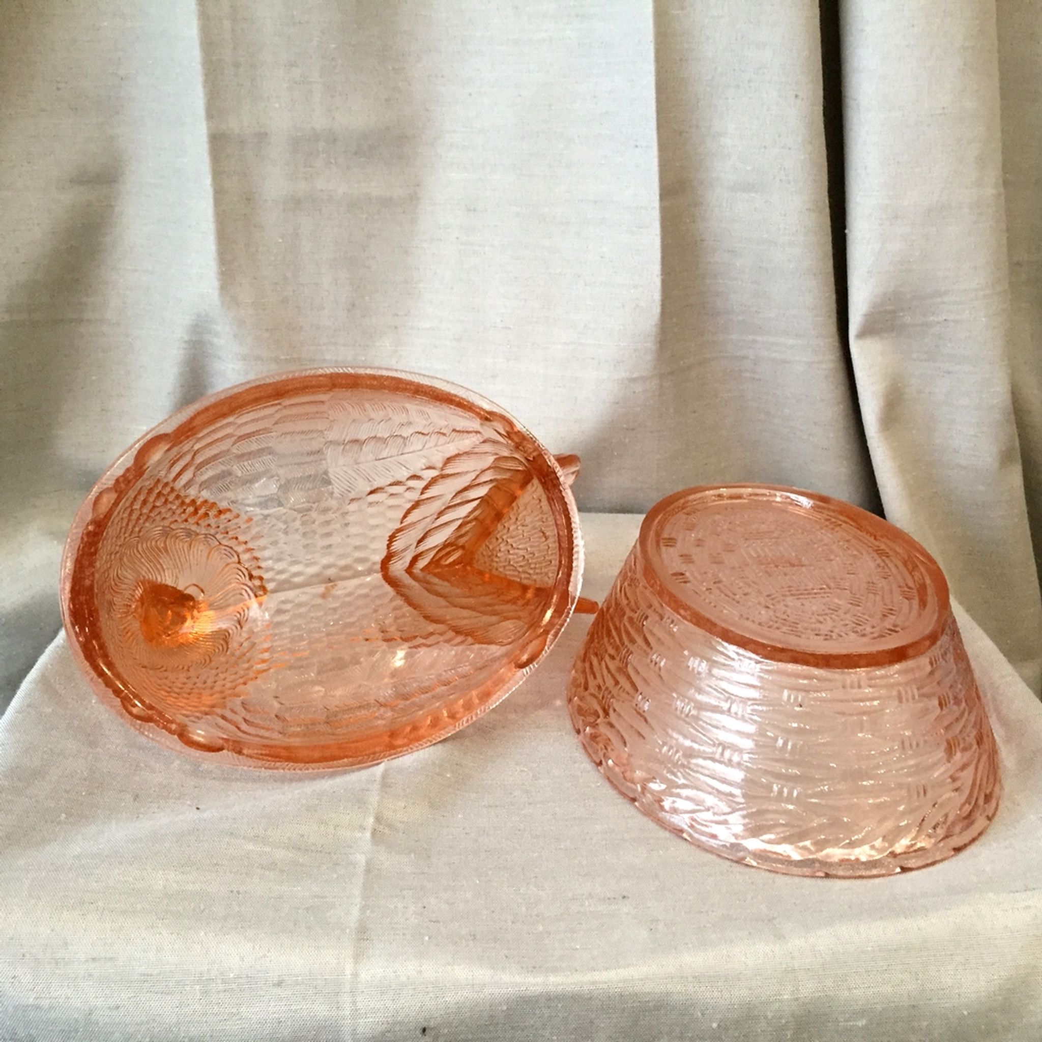 Chicken in porty glass of pink orange color