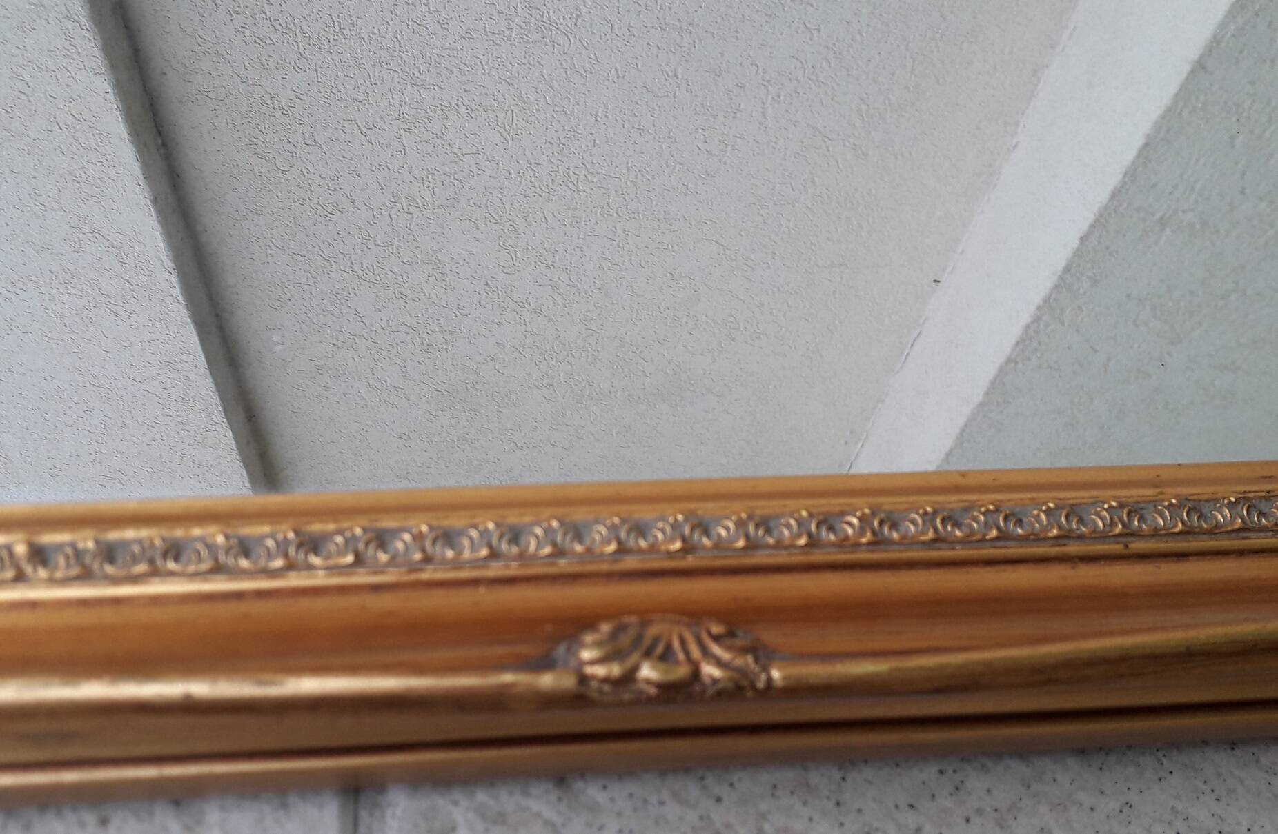 Rectangular gold mirror