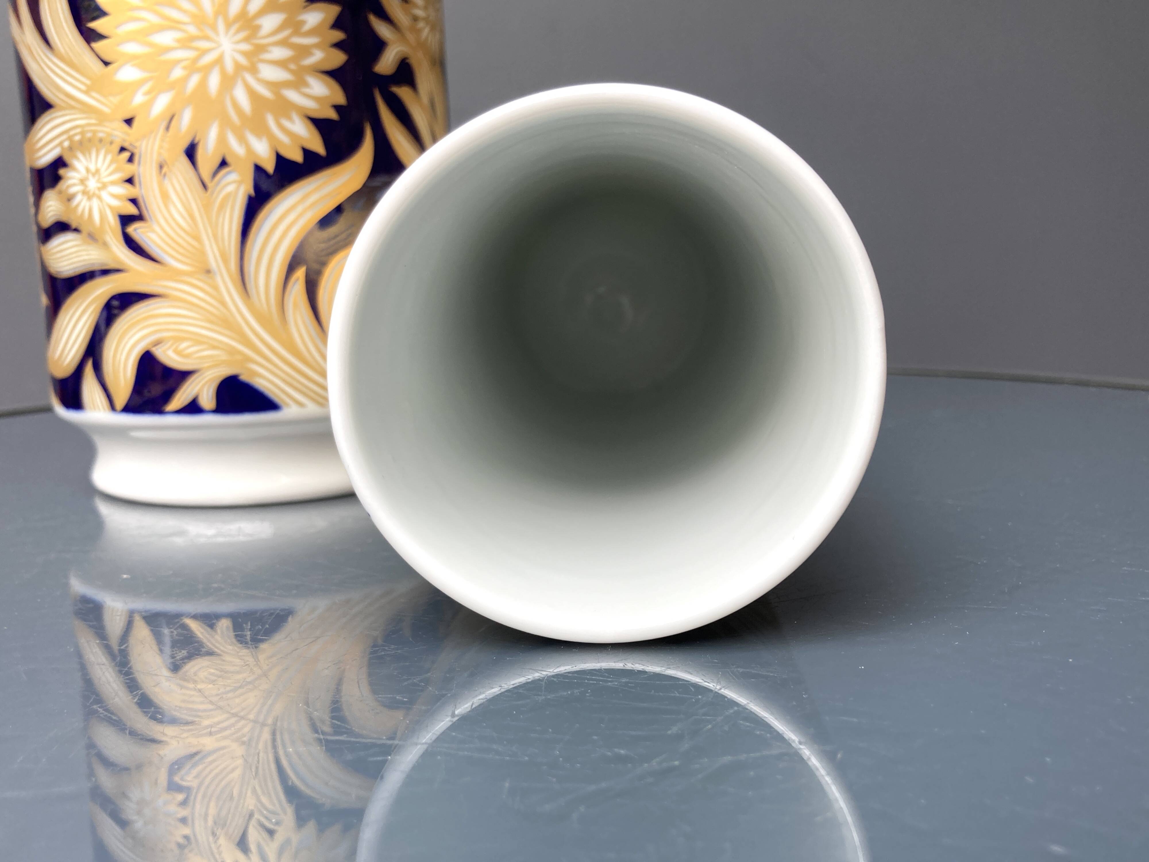 2 Royal Bavarian porcelain vases - KPM - Echt Cobalt