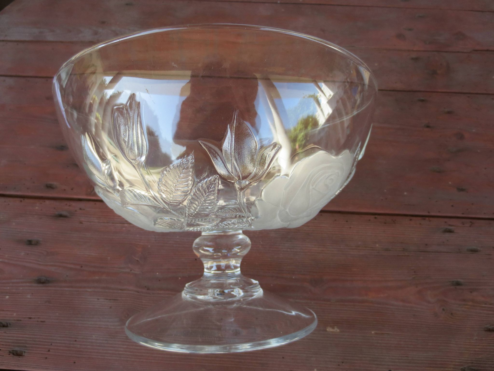 Coupe sur pied en verre, cristal opalescent