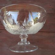 Coupe sur pied en verre, cristal opalescent