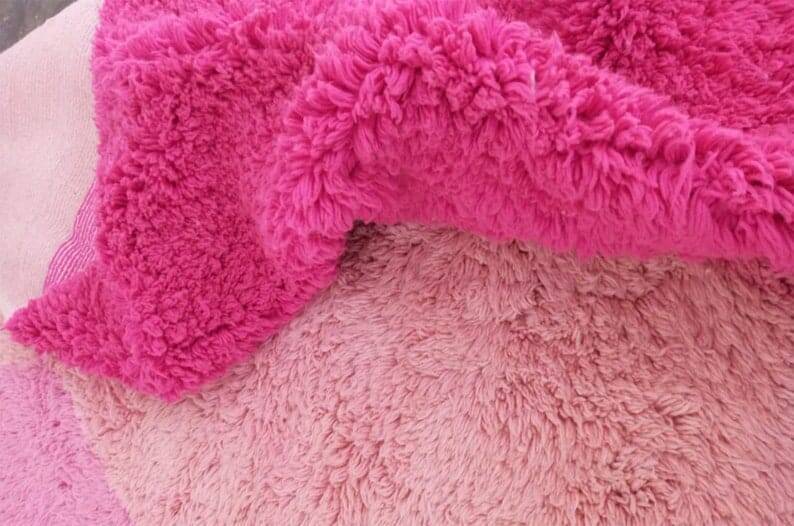 Handmade Berber Beni Ouraine rug, size 150 x 250 cm