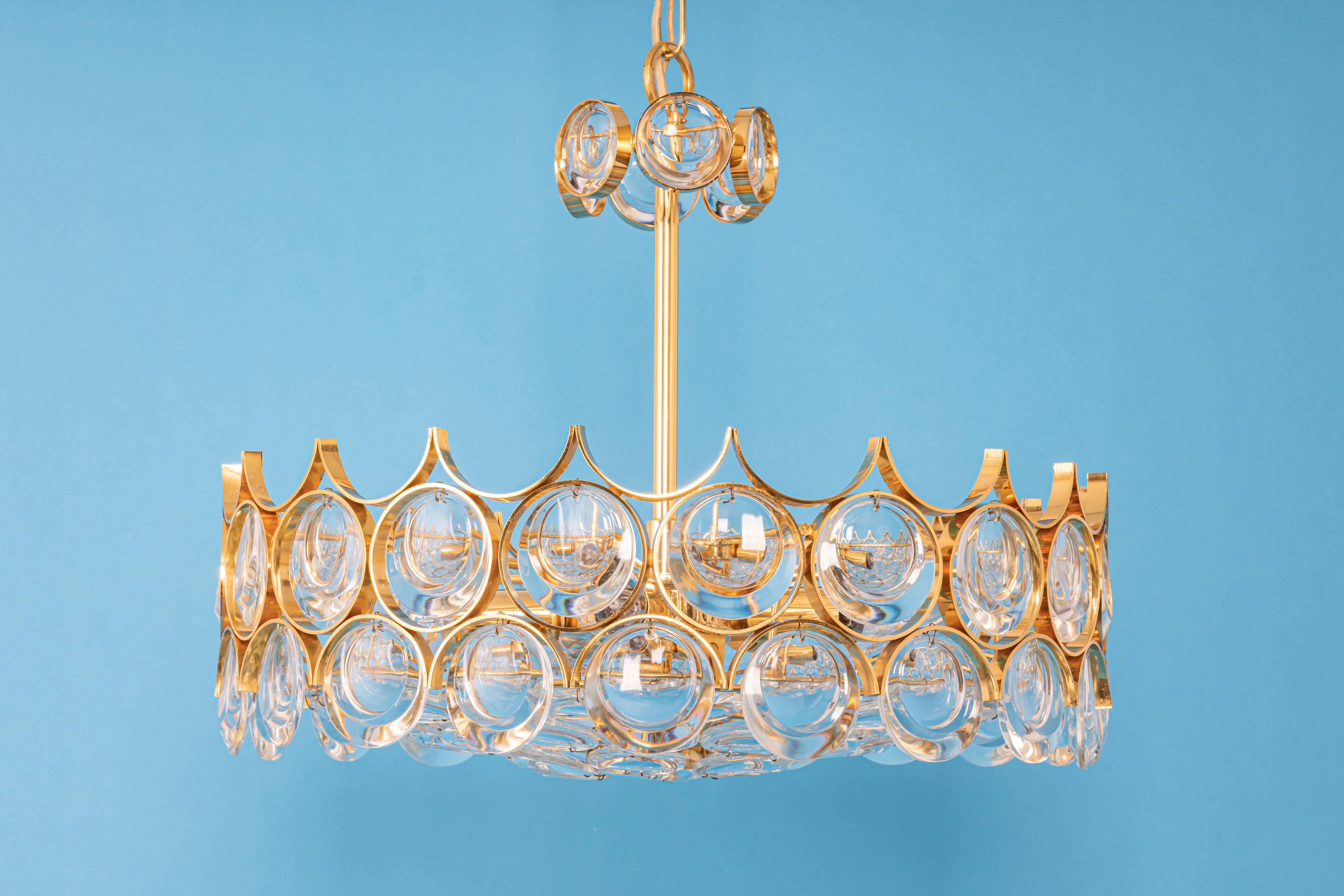 Brass and crystal chandelier designed by Sciolari for Palwa, Germany, 1970s.