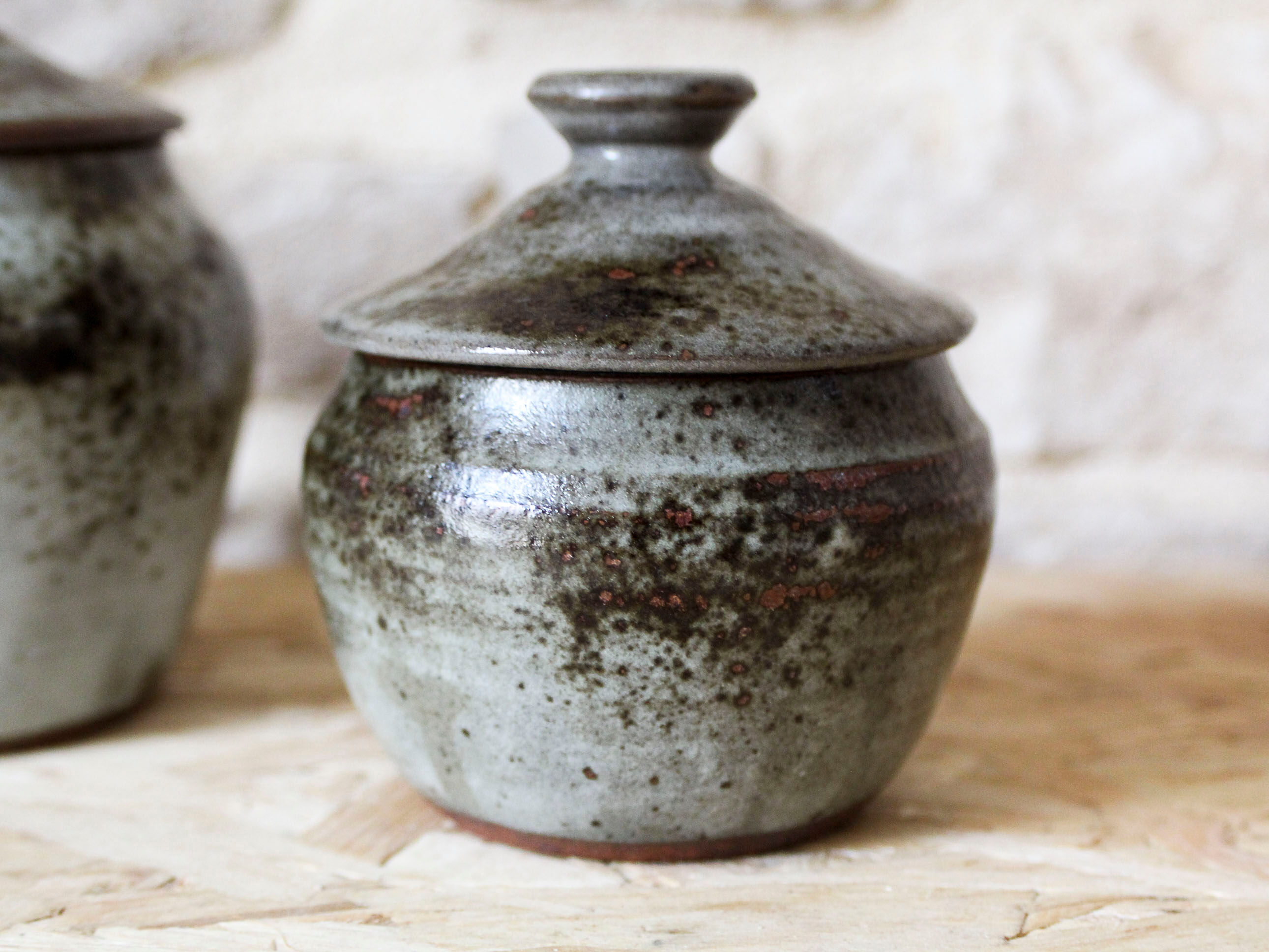 2 stoneware pots by Chantal and Thierry Robert - Puisaye