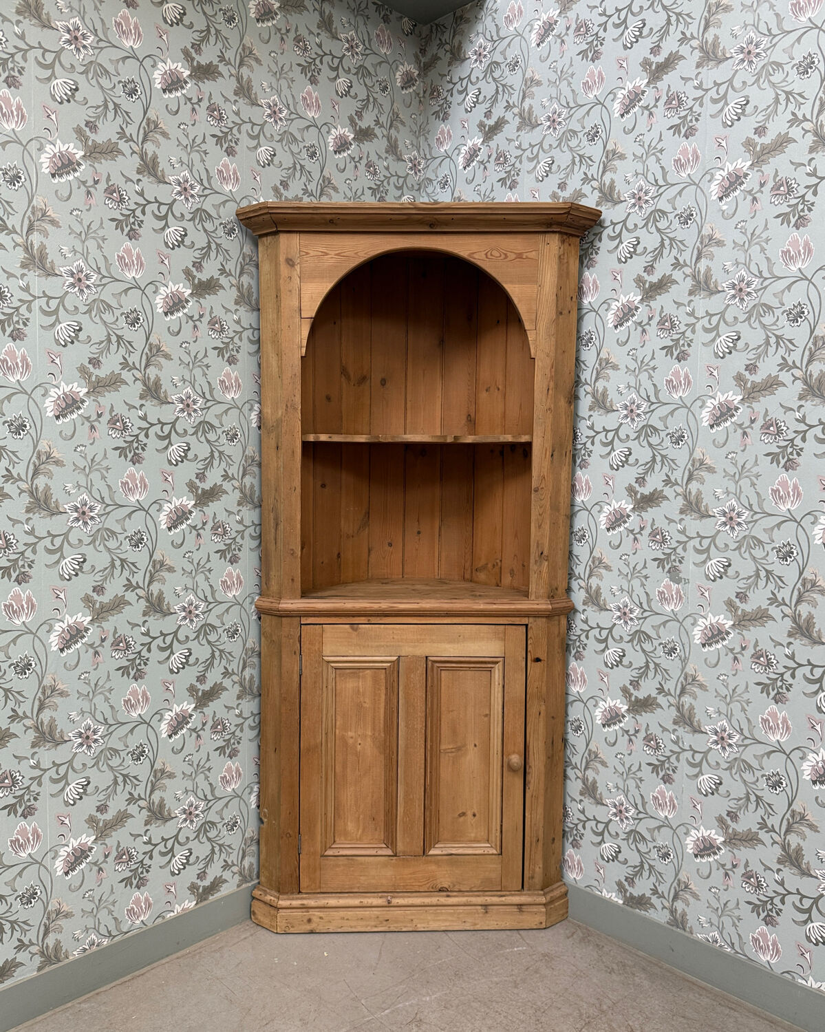 Vintage corner cabinet / pine corner cabinet