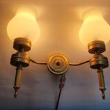 Trois appliques murales dorées flambeau style Empire