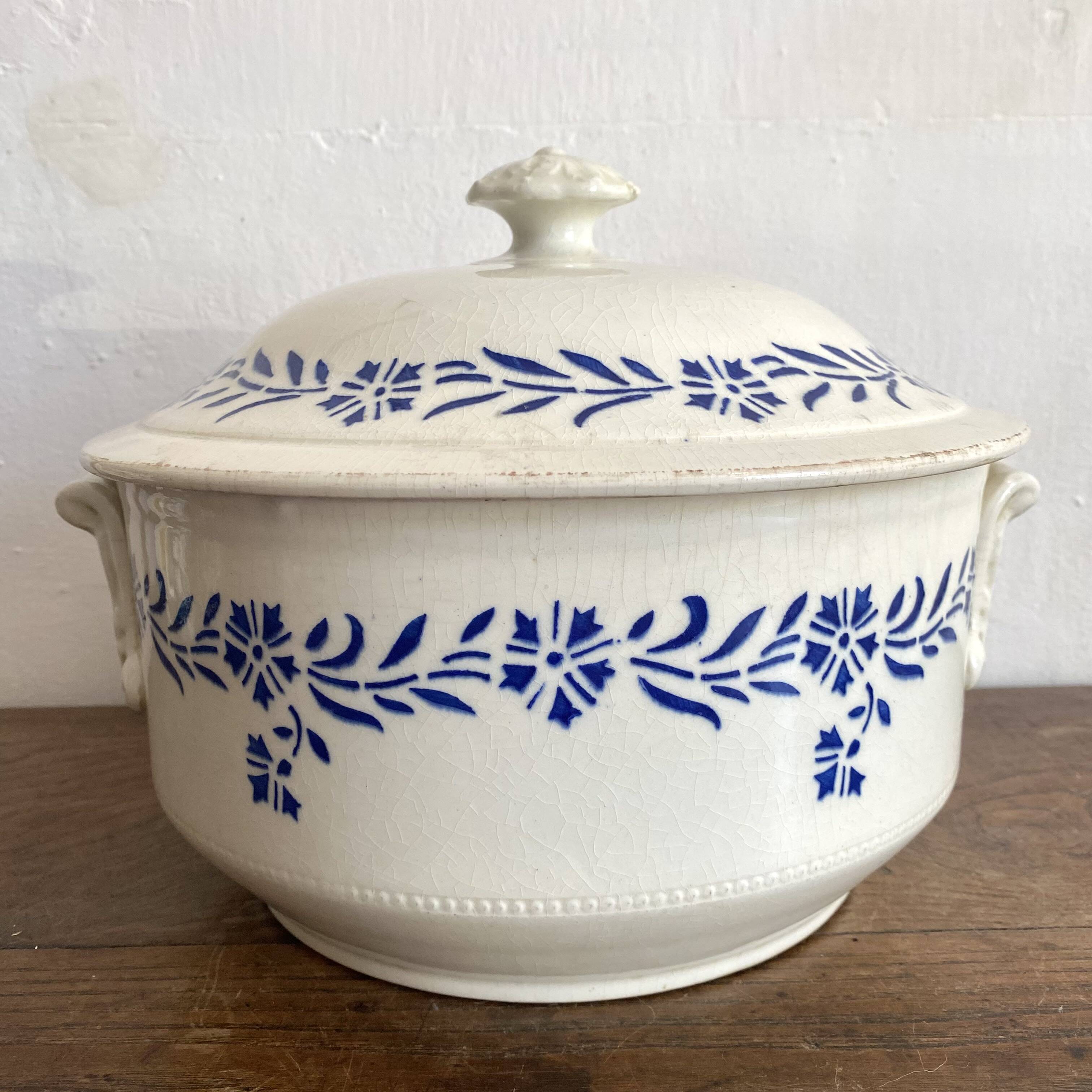 Grande soupière ancienne Sainte Uze