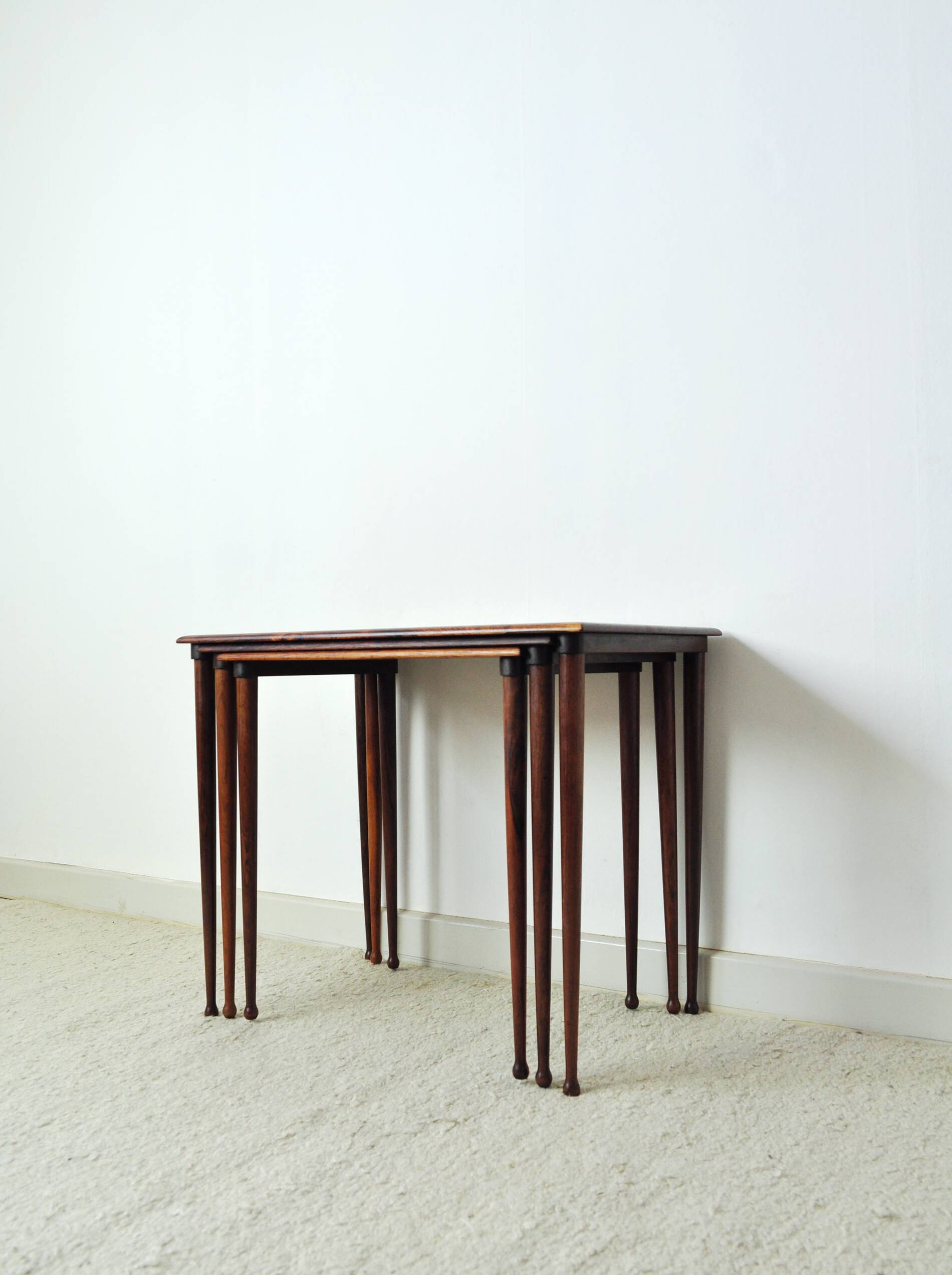 Scandinavian Modern Rosewood Nesting Tables with Drumstick Legs