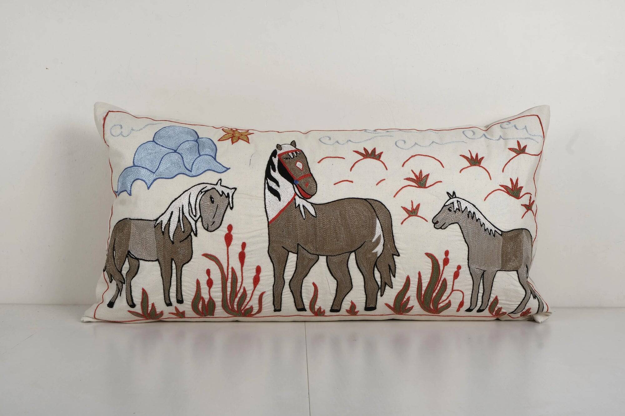 Vintage embroidered cushion cover 46x86 cm