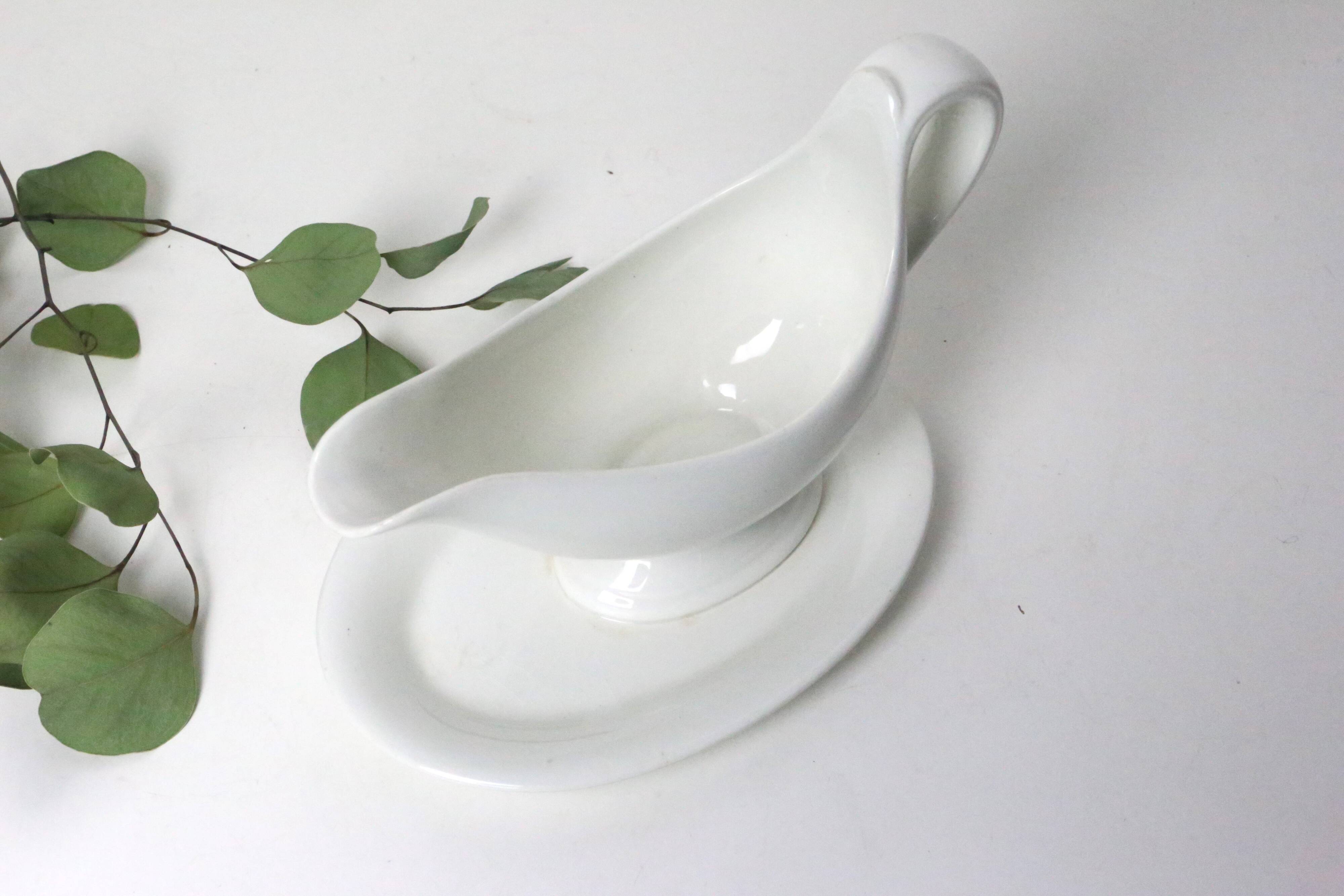 Gravy boat, Maëstrich ceramic company, made in Holland, vintage