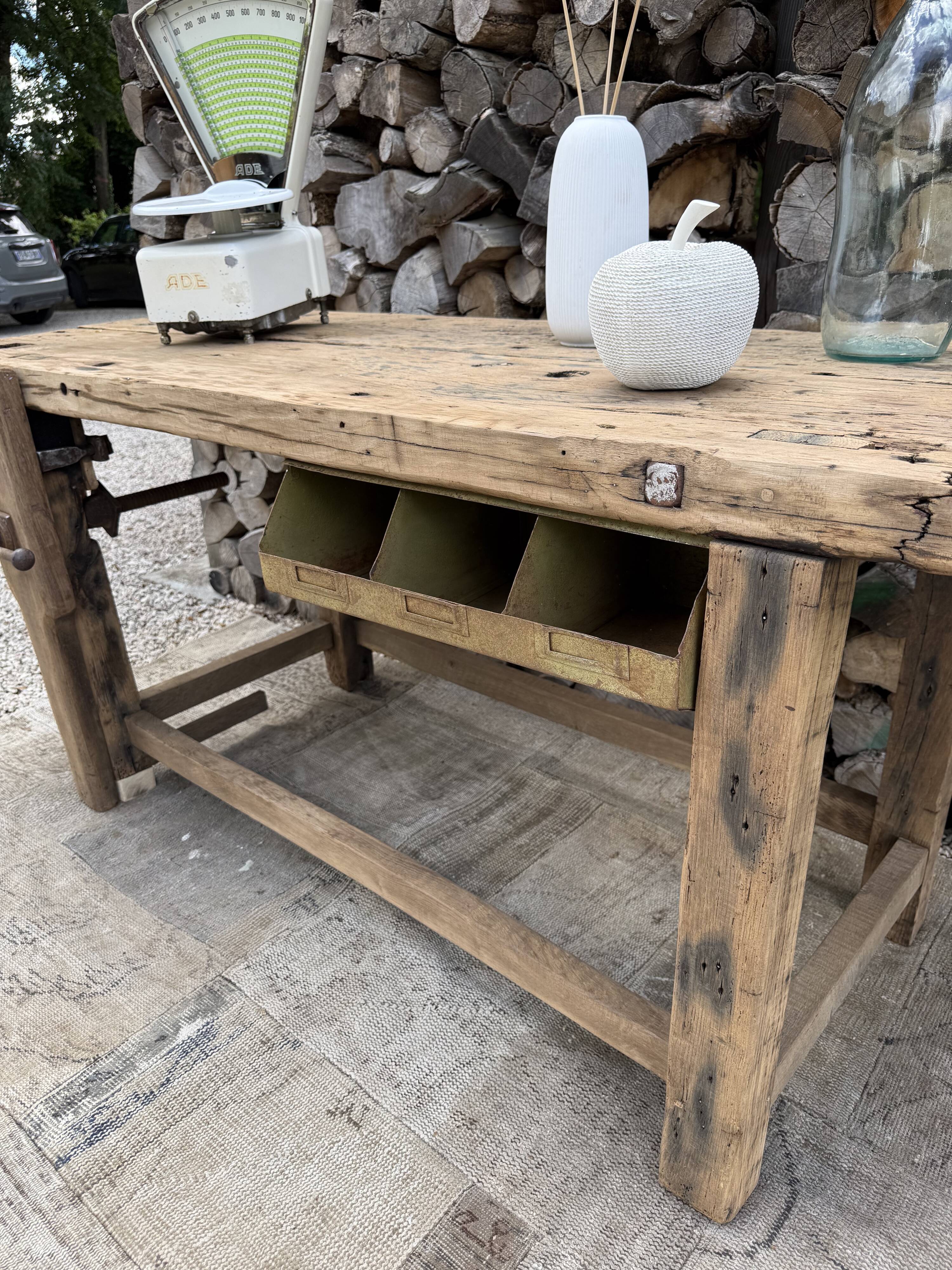 Renovated carpenter's workshop 🌾