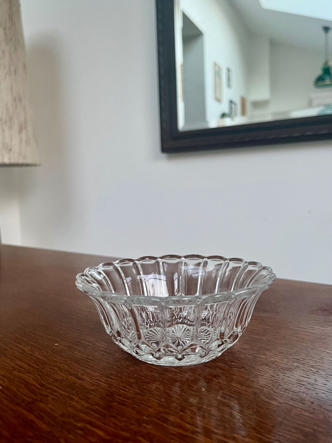 Set of 6 pressed glass bowls with star decoration – vintage