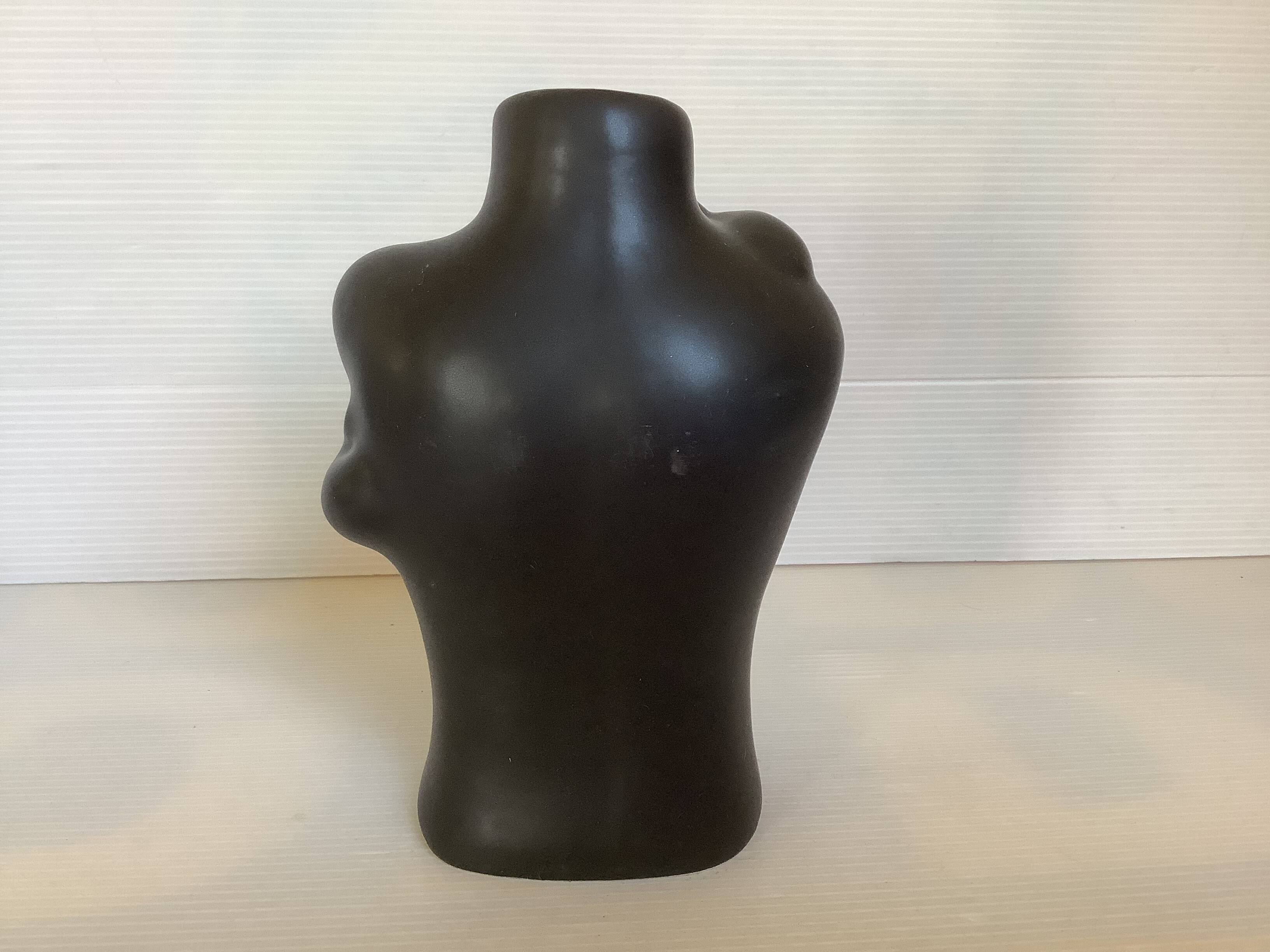 Single flower vase bust black glaze