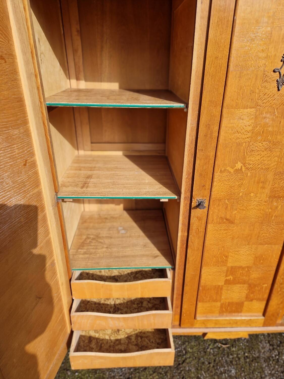Vintage 3-door wardrobe from the 60s/70s.