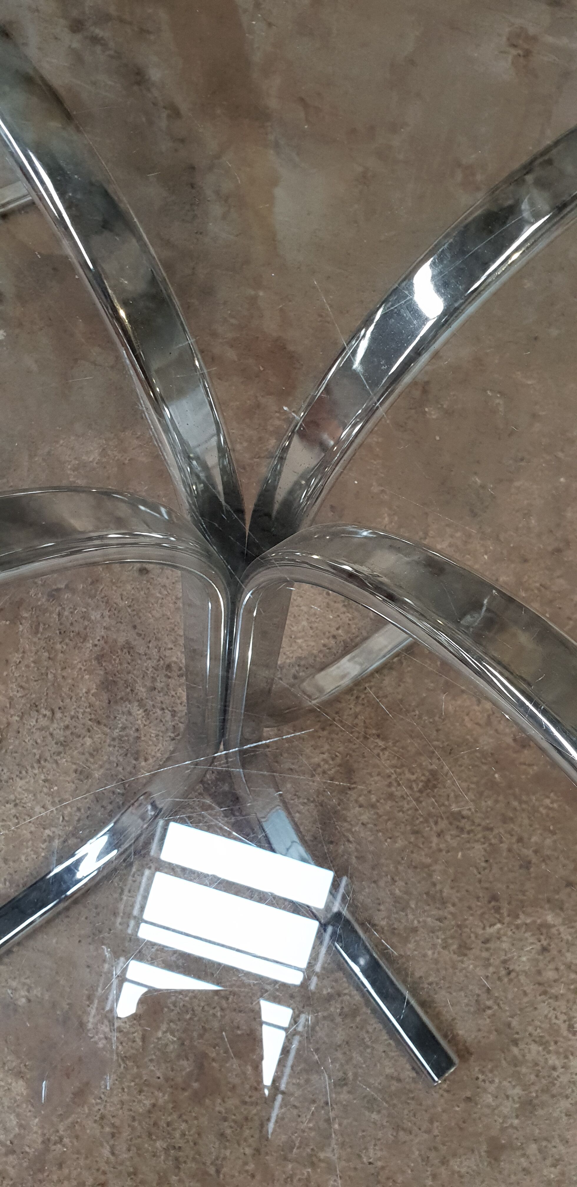 Table ovale en verre vintage