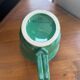 Pichet, pot à eau en faïence émaillée verte – HB Quimper, période art déco