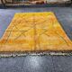 Large Moroccan Berber rug 300 × 200 cm – ochre yellow, geometric pattern