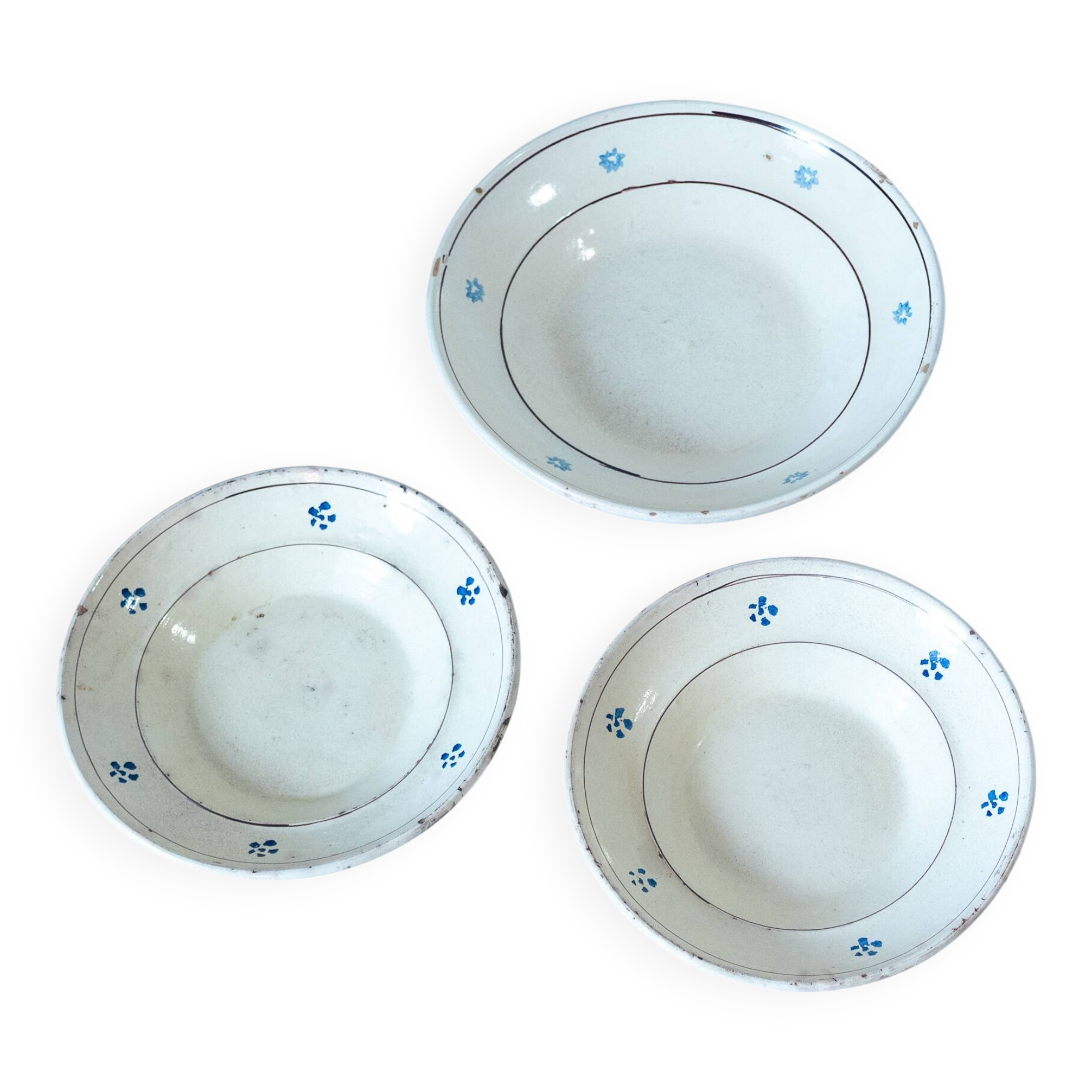 Antique Handmade Ceramic Plates, Set of Three, Italy 1900 circa