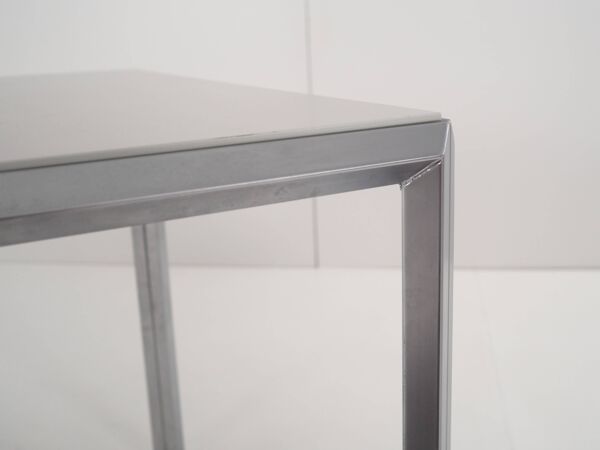 Bureau en aluminium, design scandinave, années 1980, fabrication : Montana Furniture