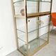 Vitrine laiton étagère verre design 1970