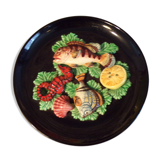 Vallauris trompe-l'oeil plate in slip