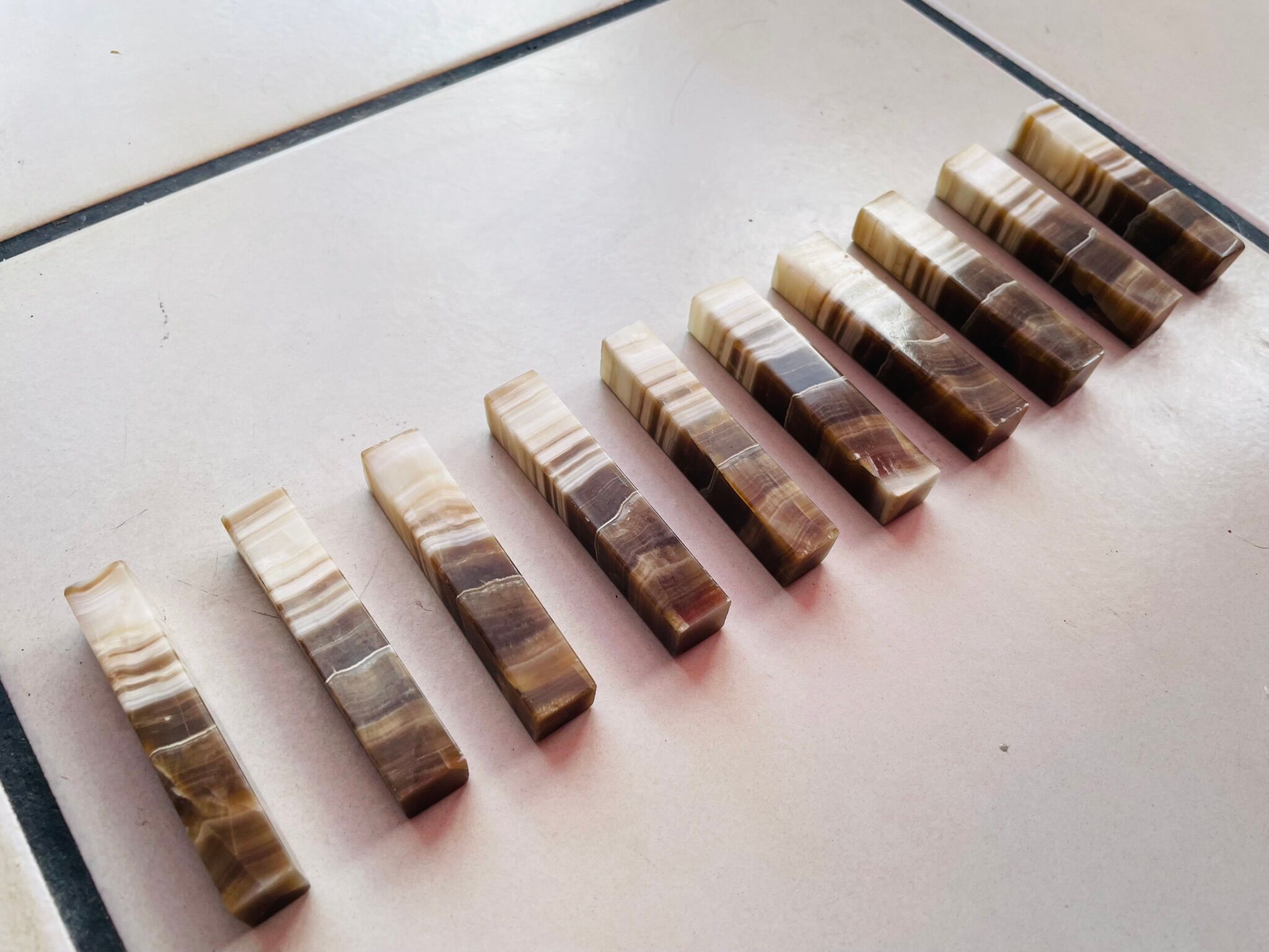 Set of 10 quartz knife holders