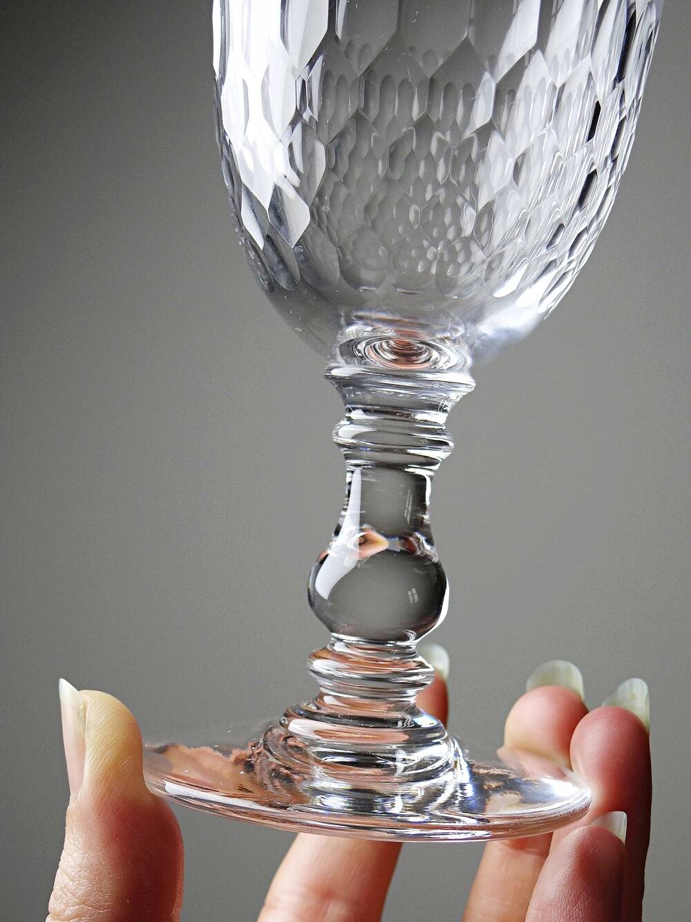 Set of 7 cut crystal port glasses by Baccarat, Richelieu variant.
